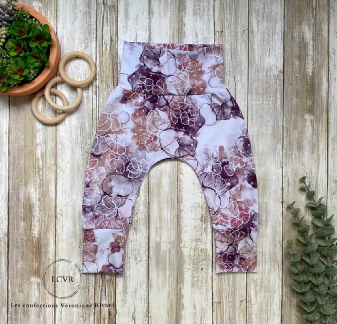 Pantalon Fleurs Aquarelles prêt à partir